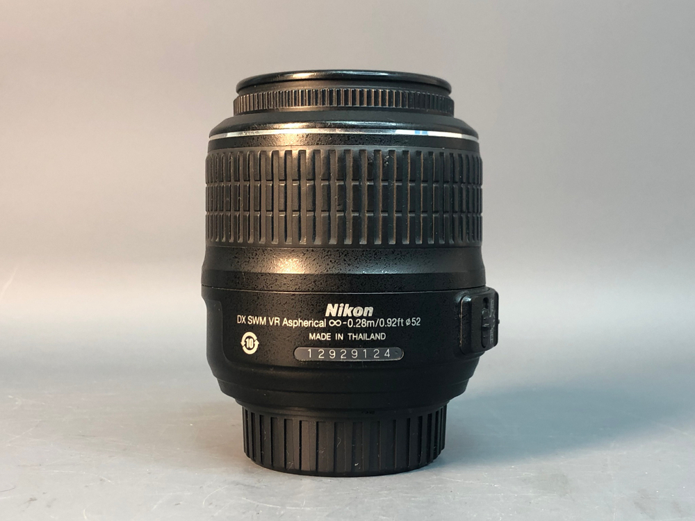 Nikon 18-55mm f/3.5-5.6G AF-S VR DX