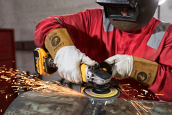 Dewalt Аккумуляторная угловая шлифмашина DCG405P2, 18 В, 125 мм, 9000 об/мин, с 2 АКБ 5 Ач и ЗУ, в кейсе TSTAK () DCG405P2-QW