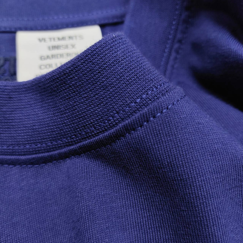 Футболка Vetements