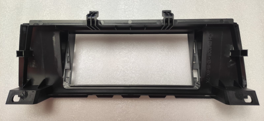 Установочный комплект для BMW 7 Series E70 F01 (2009-2012) CIC F02 (2012-2015) NBT рамка для монитора  KUBERG MKD-BM006-10-15-6X/7X