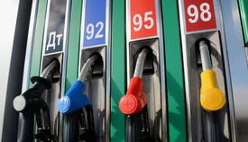 Нет АИ-95? Водителям предлагают метод «1 плюс 1» — что заливать в бак