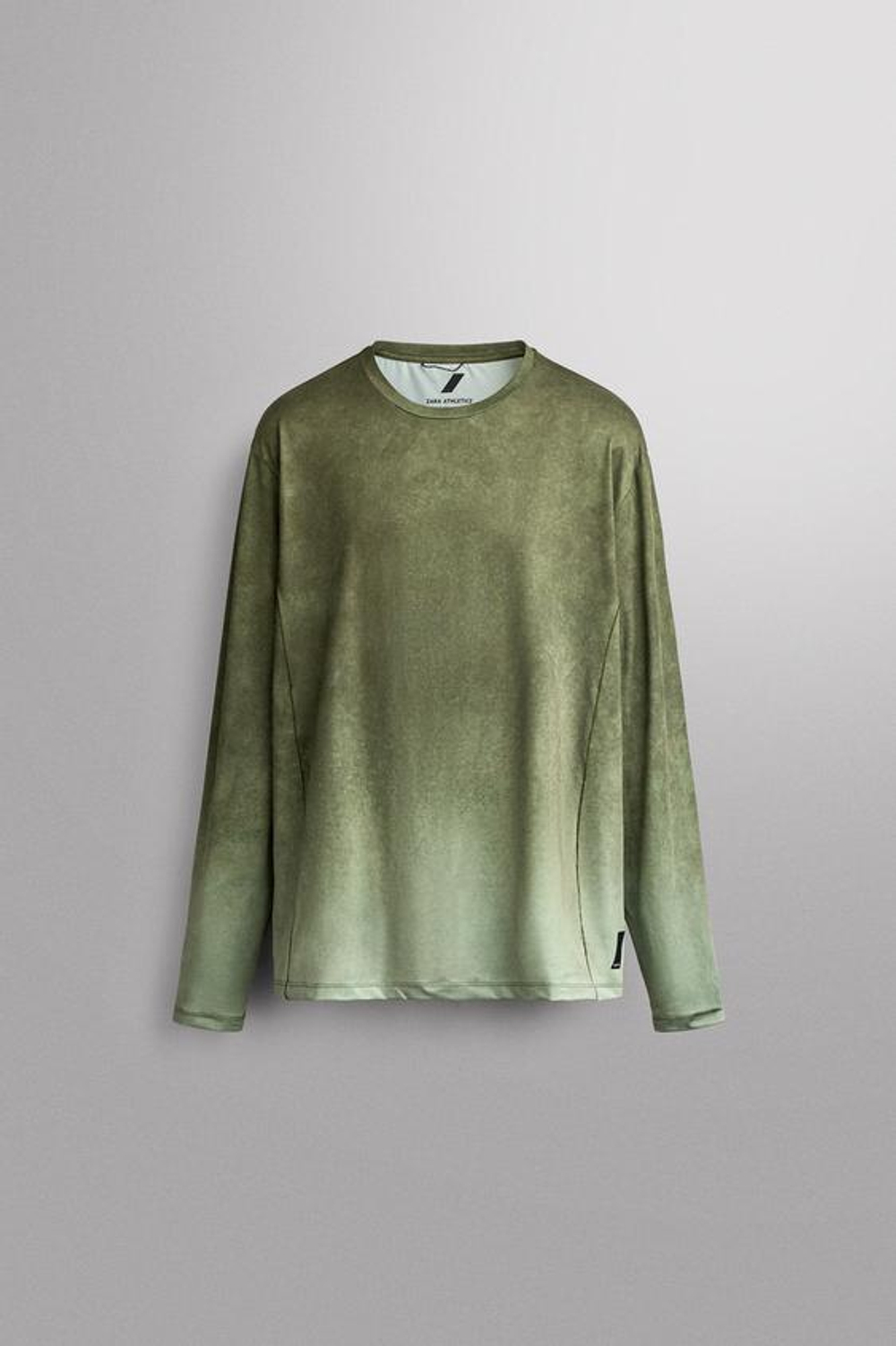 ZARA ФУТБОЛКА ИЗ ВЫСОКОТЕХНОЛОГИЧНОЙ ТКАНИ ДЛЯ БЕГА, ЛИНЯЛЫЙ ЗЕЛЕНЫЙ