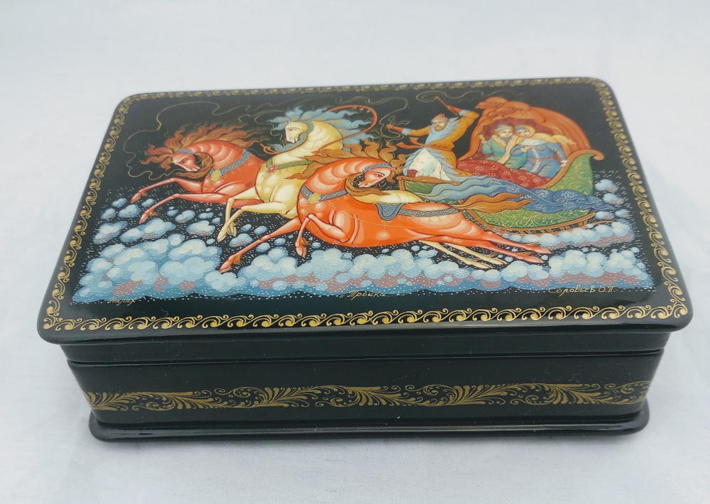Шкатулка Палех "Тройка" 12×8см
