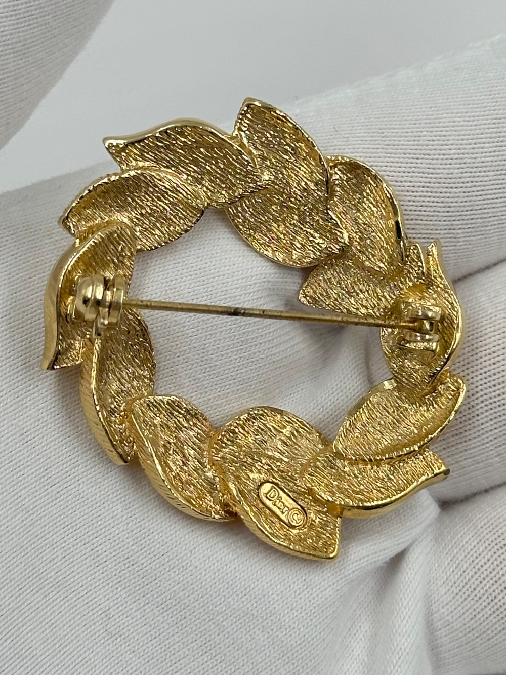 Брошь Christian Dior