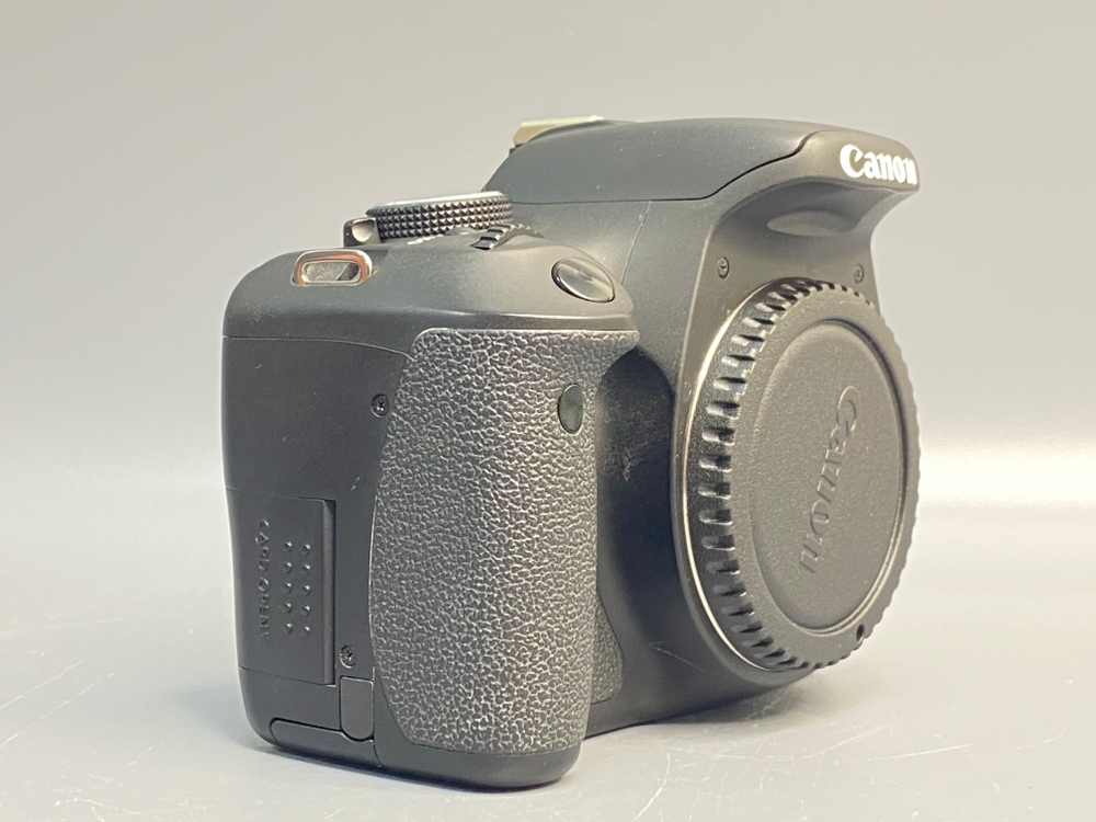 Canon EOS 600D 16.500 кадров