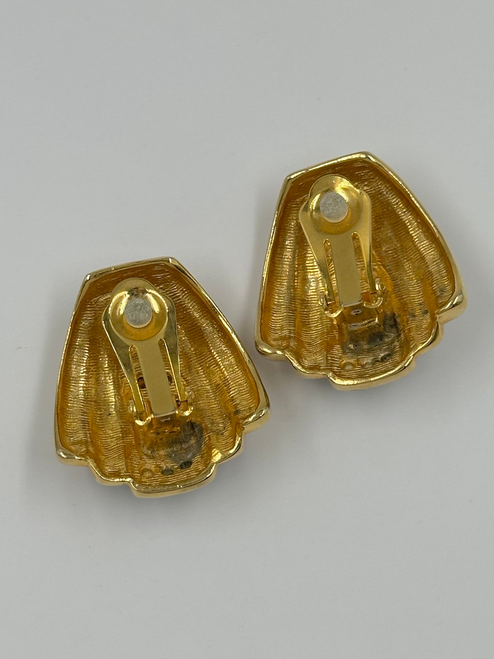 Клипсы с чёрной эмалью и кристаллами