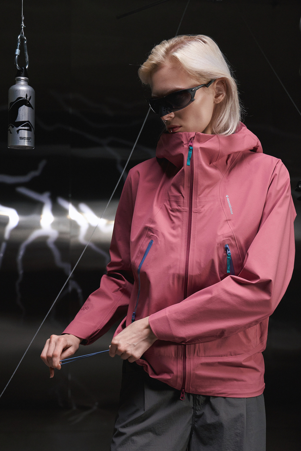 Куртка Monterest Instant Mounting Lightweight Hardshell Jacket "Azalea Powder" Women’s