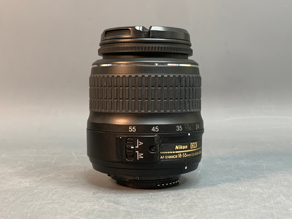 Nikon D5200 Kit 18-55mm 3.5-5.6G II ED 1.277 кадров