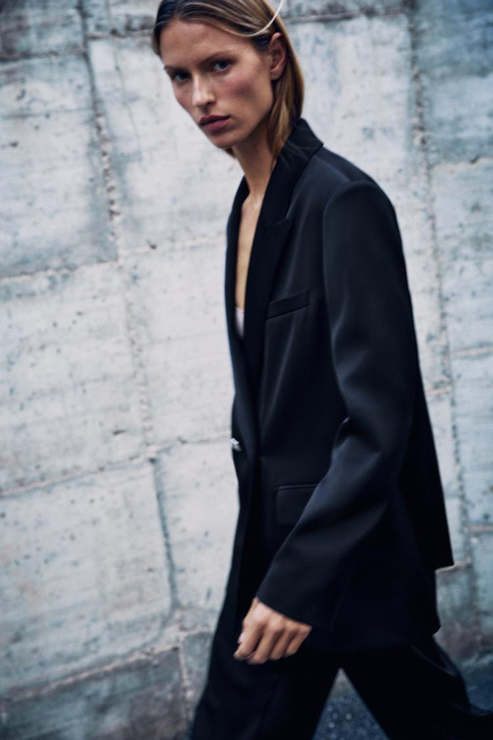 ZARA ДВУБОРТНЫЙ САТИНОВЫЙ БЛЕЙЗЕР, ЧЕРНЫЙ