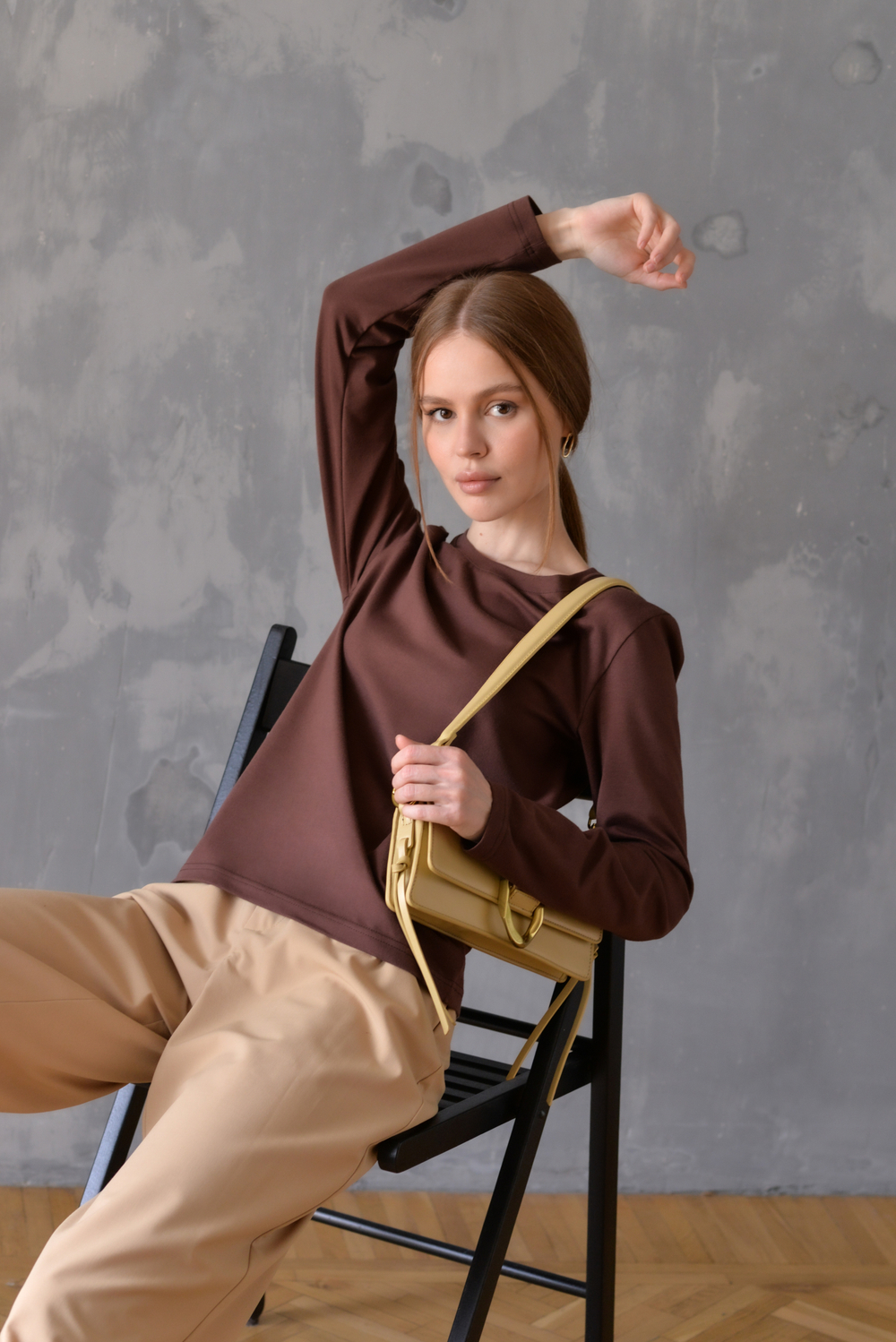 Женский приталенный лонгслив USTIM, цвет шоколад