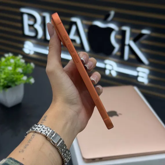 Б/У Телефон Apple iPhone 17 Pro Max 512Gb Orange 100% Sim+eSim (16 циклов) (MVKCC24DF4)