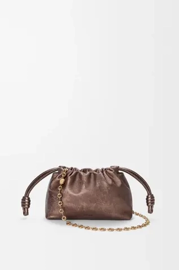 Loewe Мини-сумка Flamenco из телячьей кожи с муаровым принтом, бронзовый