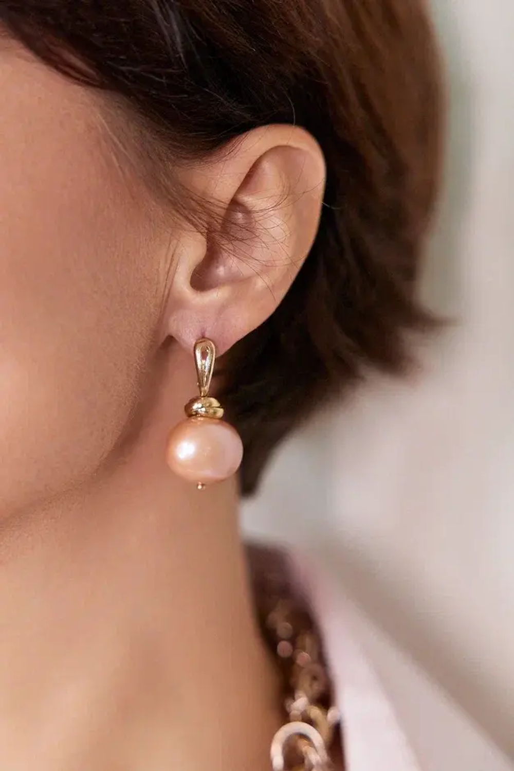 HMG 1131 peach Серьги с жемчужиной 1,9 см арт.0720