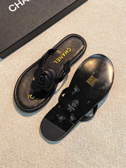 Шлепанцы Chanel