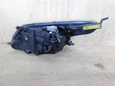 фара правая Toyota Ist NCP110 52-174