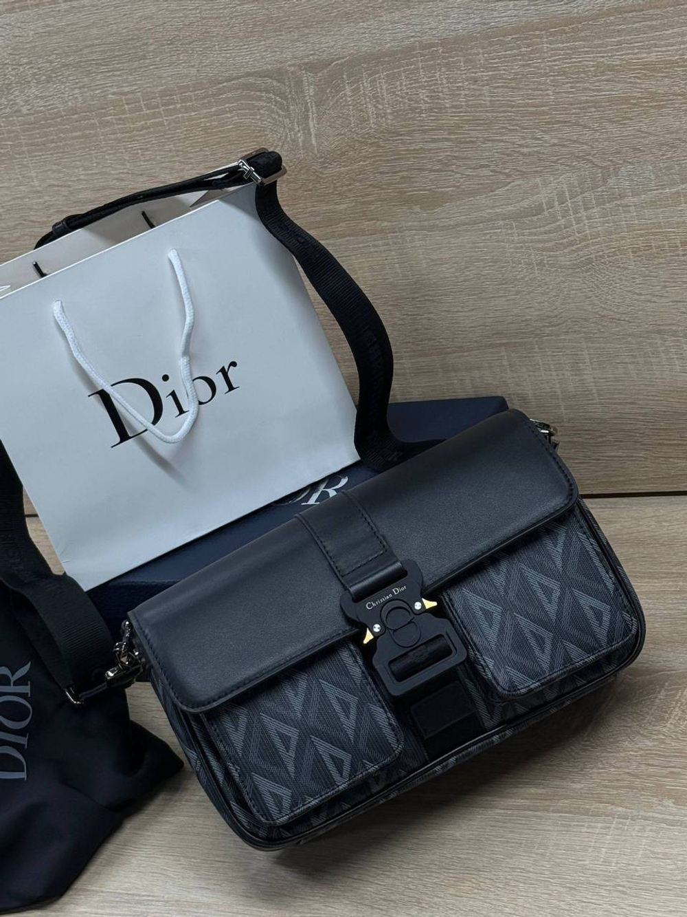 Сумка-мессенджер Dior