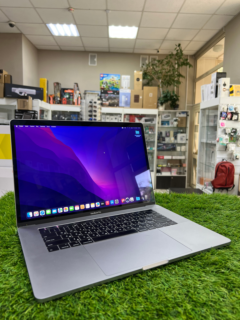 Б/У MacBook Pro 15 2019 i9/16/512Gb