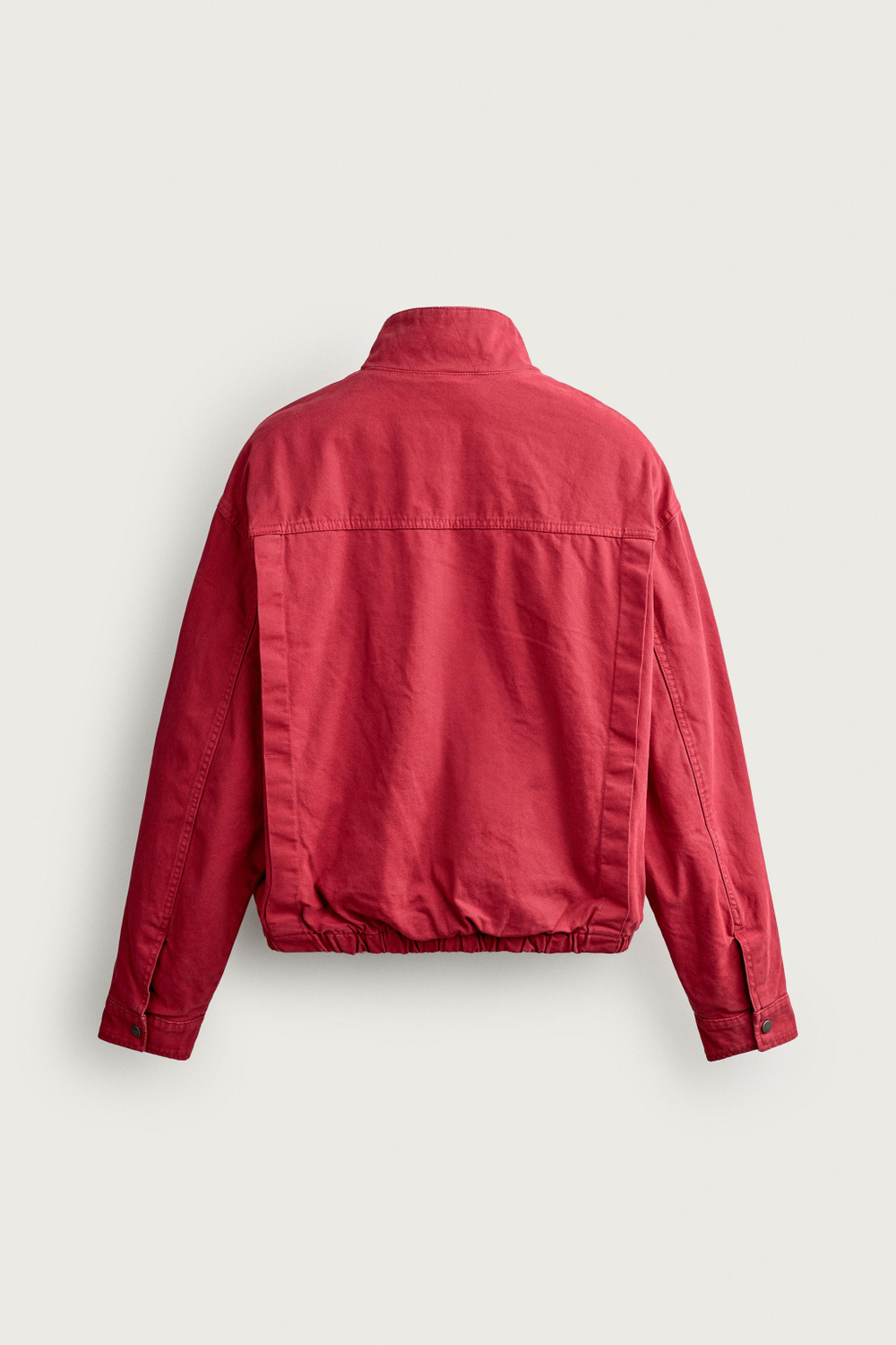 КУРТКА СВОБОДНОГО КРОЯ С МЕТАЛЛИЧЕСКИМИ ЗАСТЕЖКАМИ — ZARA · 4302/370