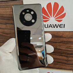 Крышка для Huawei Mate 40 (заднее стекло) "Оригинал 100%" цвет: Чёрный
