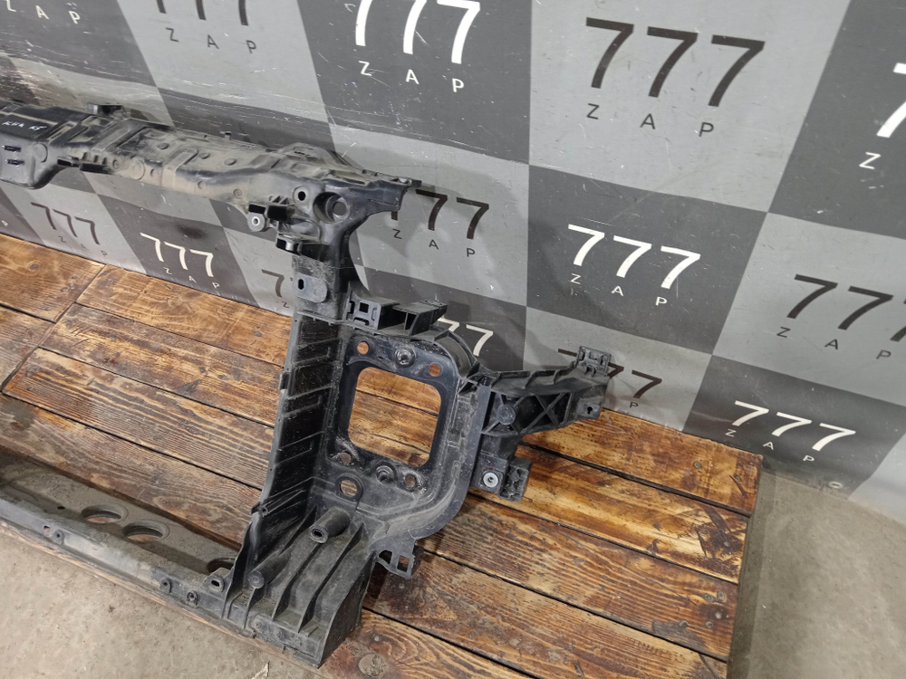 Панель передняя Kia K5 20-нв Б/У Оригинал 64101L2000