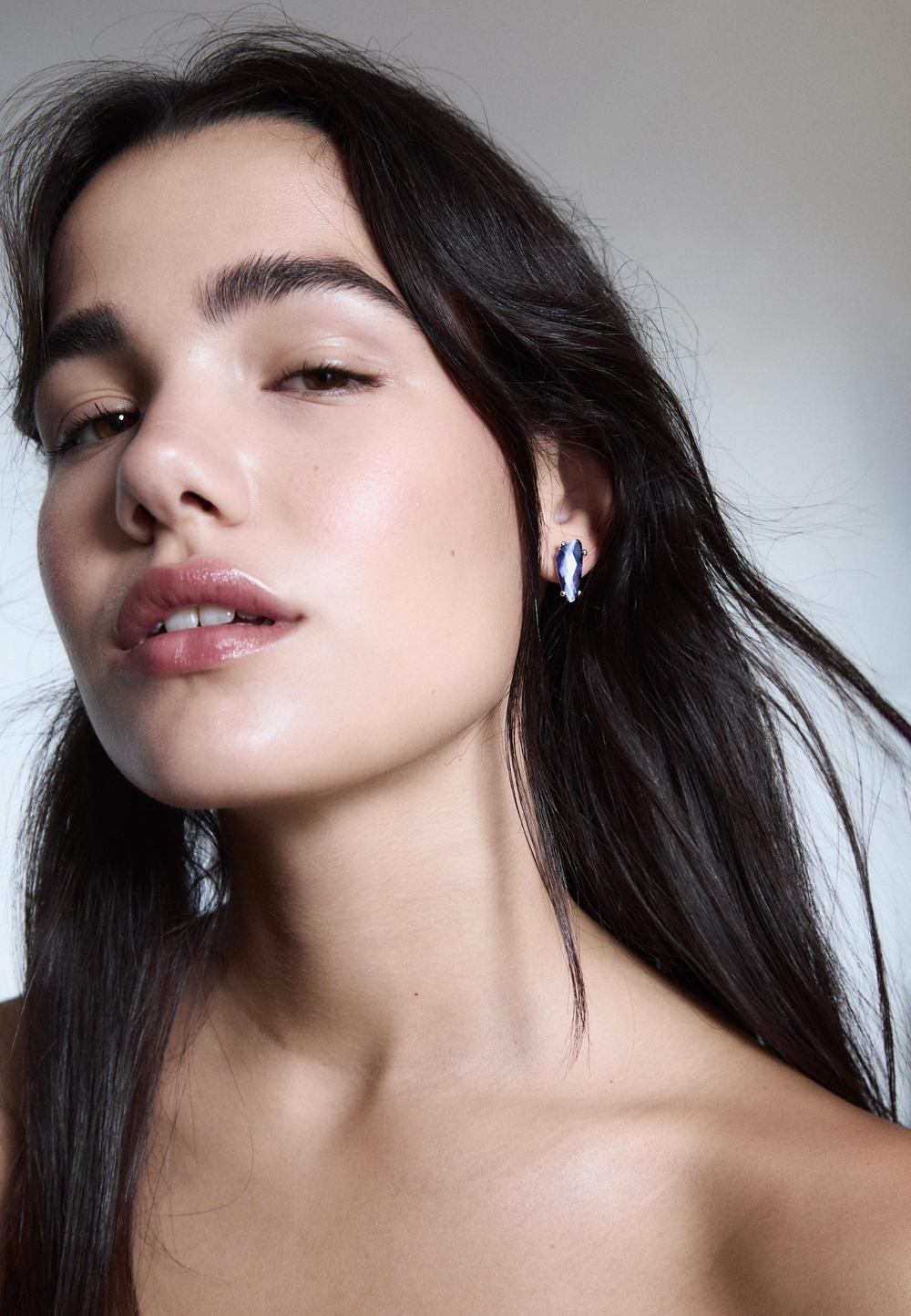 STRADIVARIUS Комплект из сережек и каффов со стразами, серый
