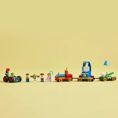Конструктор LEGO Disney 43264 Праздничный поезд Истории игрушек и радиоуправляемый автомобиль