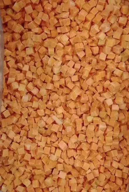 Морковь кубик, 1кг