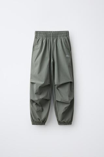 ZARA БРЮКИ-ДЖОГГЕРЫ СПОРТИВНЫЕ ИЗ НЕЙЛОНА, ХАКИ