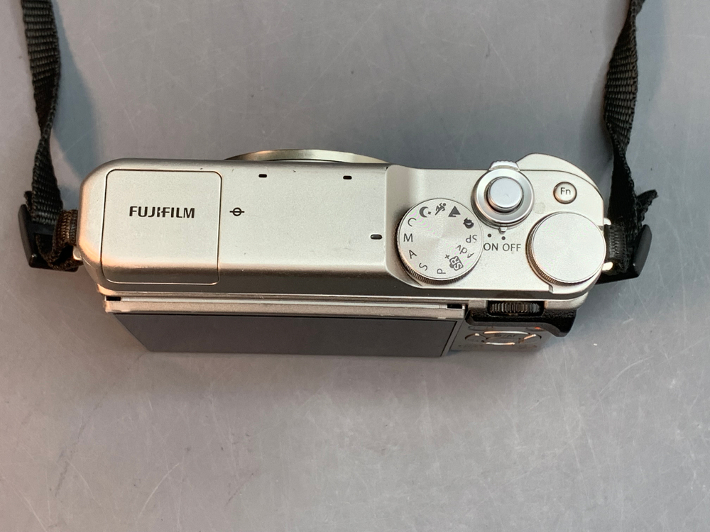 Fujifilm X-A10 kit 16-50mm
