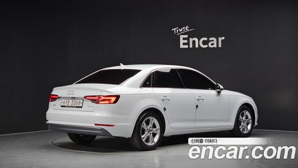 Audi A4 30 TDI Premium — 2018