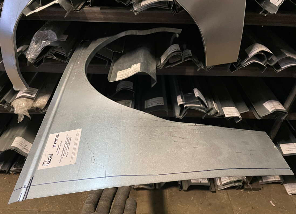 Арка правая Mitsubishi Delica Space Gear, Mitsubishi L400 1994-2007