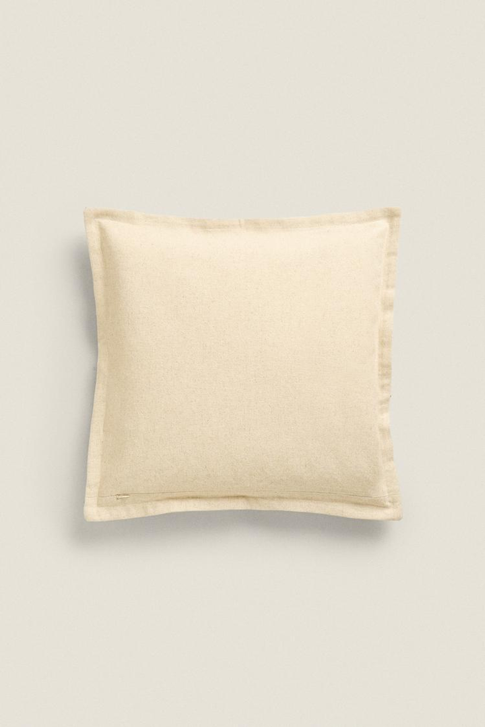 ZARA HOME ЧЕХОЛ ДЛЯ ДЕКОРАТИВНОЙ ПОДУШКИ С КОНТРАСТНОЙ СТРОЧКОЙ, СВЕТЛО-БЕЖЕВЫЙ