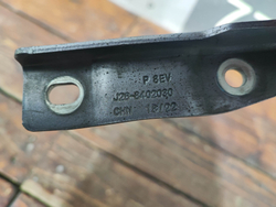 Петля капота левая Chery Tiggo 7 Pro 20-нв Б/У Оригинал J268402030