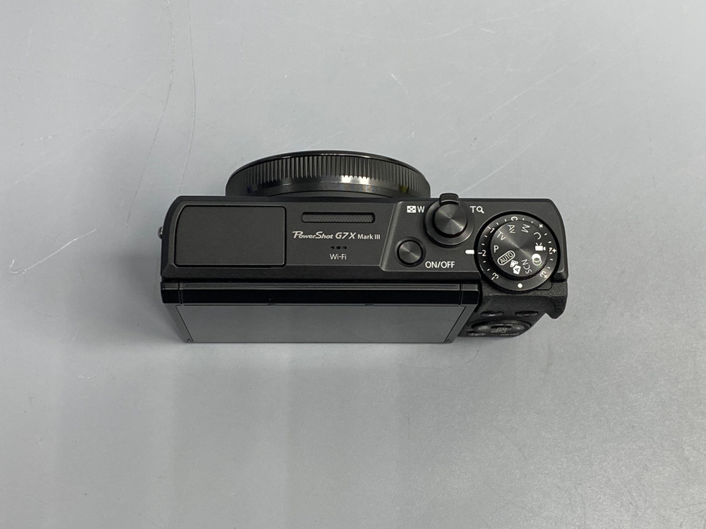 Canon G7X Mark III