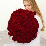 101 Роза красная Эквадор 60см. – розы с доставкой по городу Южно-Сахалинску, магазин цветов FloArt