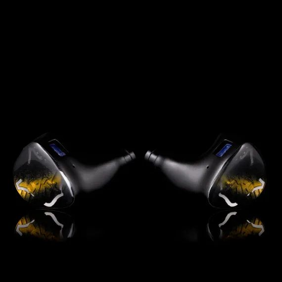 Noble Audio Vanguard Black Amber