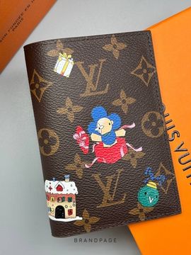 Обложка для документов коричневая с разноцветным рисунком от Louis Vuitton BP5-836392