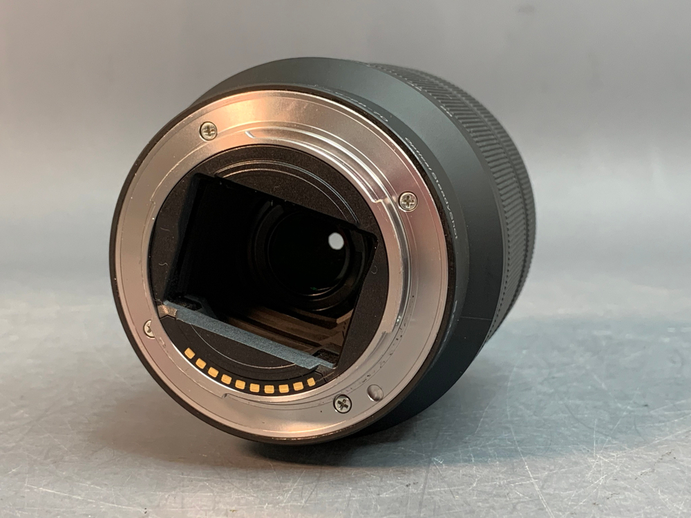 Sony 28-70mm 3.5-5.6 OSS