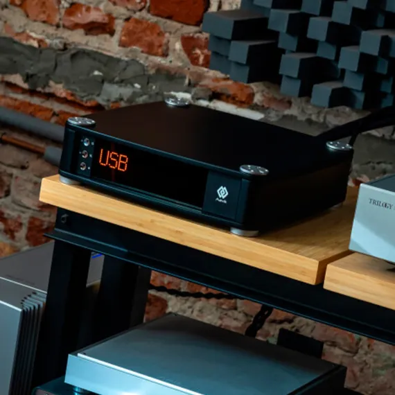 Aavik D-180 Black