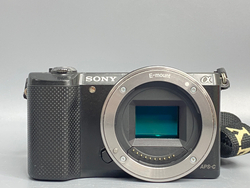 Sony A5000 kit 16–50mm 5300 кадров