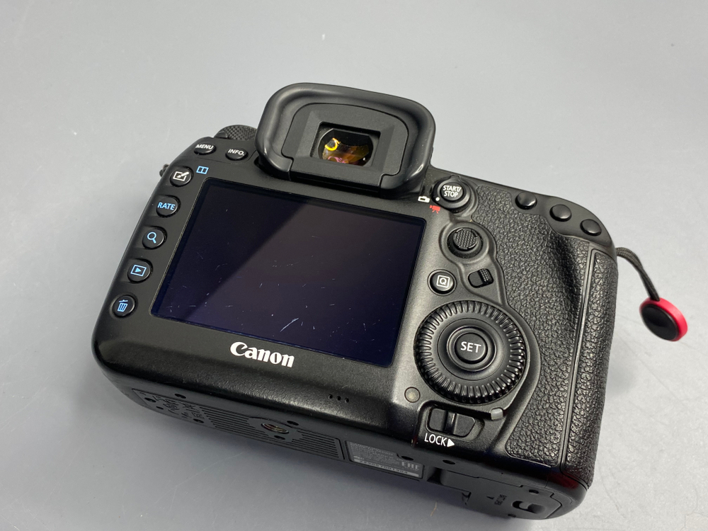 Canon 5D Mark IV 50.500 кадров