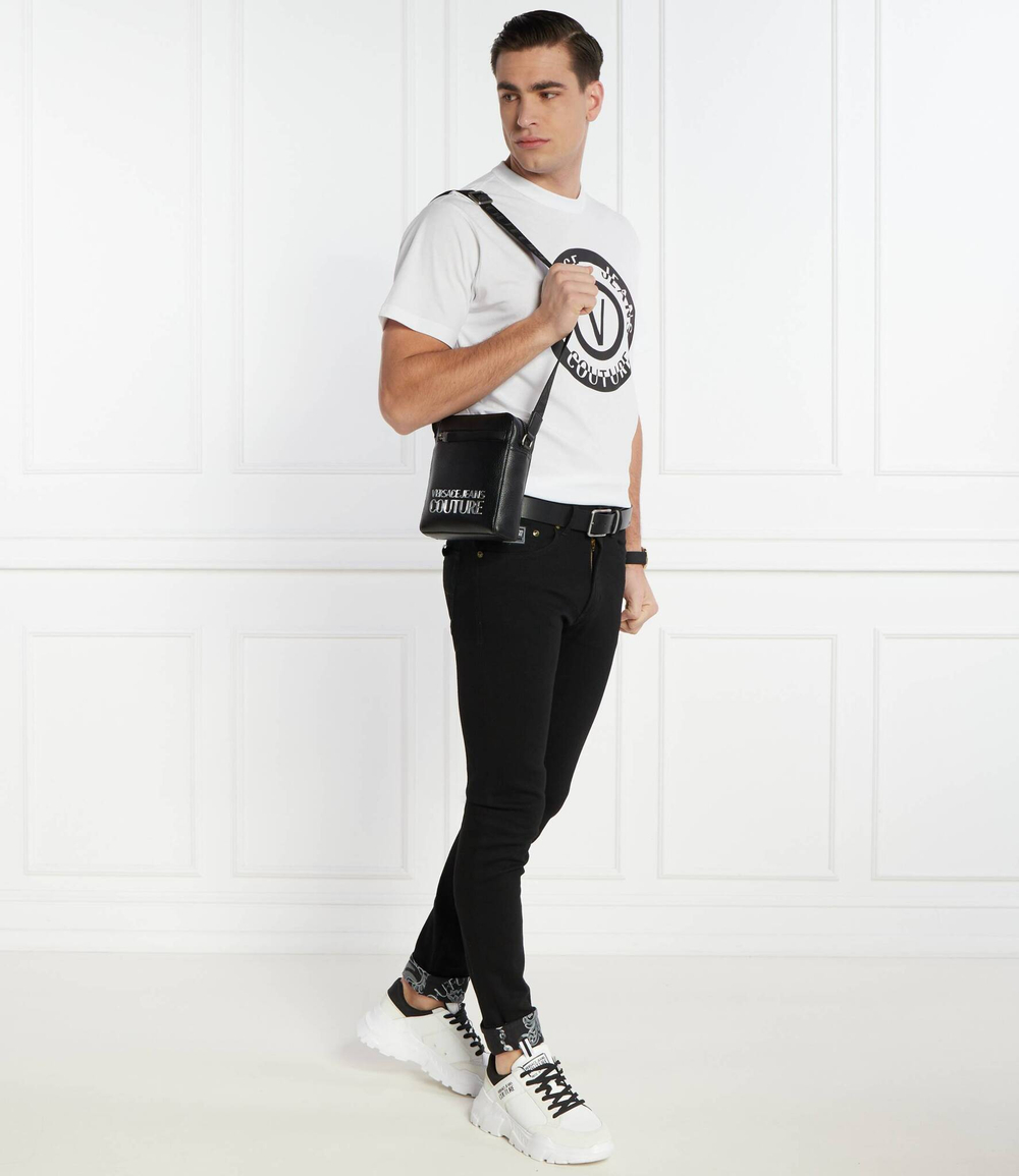 Футболка SERIGRAFICHE Versace Jeans Couture - белый(76GAHT06CJ00T)
