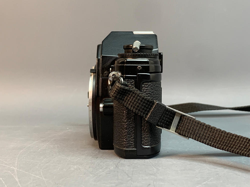 Nikon EM + Nikon 50mm f/1.8
