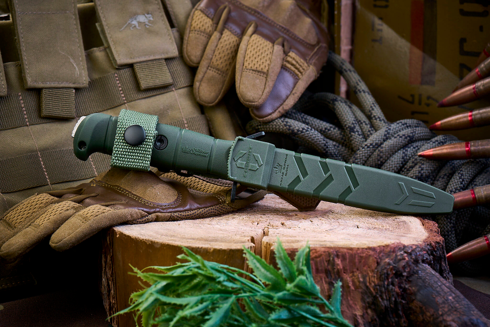Тактический нож Combat AUS-8 StoneWash Olive