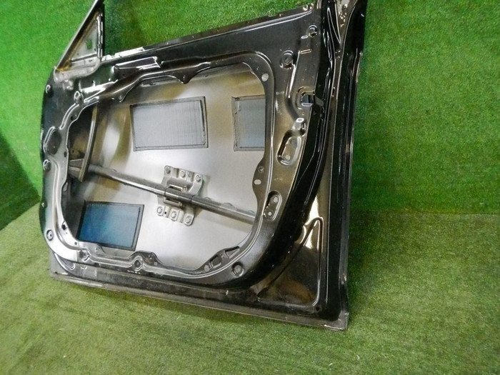 Дверь передняя правая Genesis G80 (2016-2020)