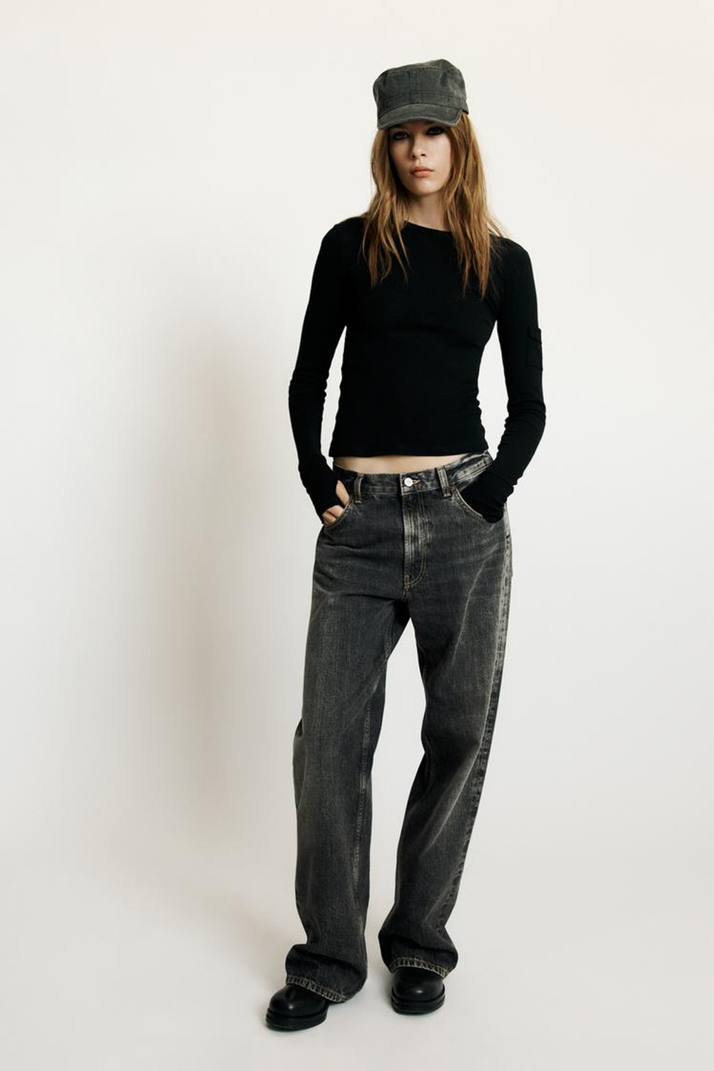 ZARA ФУТБОЛКА ИЗ 100% ХЛОПКА С КАРМАНОМ, ЧЕРНЫЙ