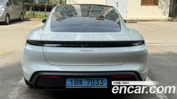 Porsche Taycan Base — 2025