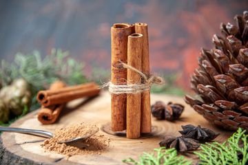 Ассортимент цейлонской корицы: отличительные особенности и полезные свойства