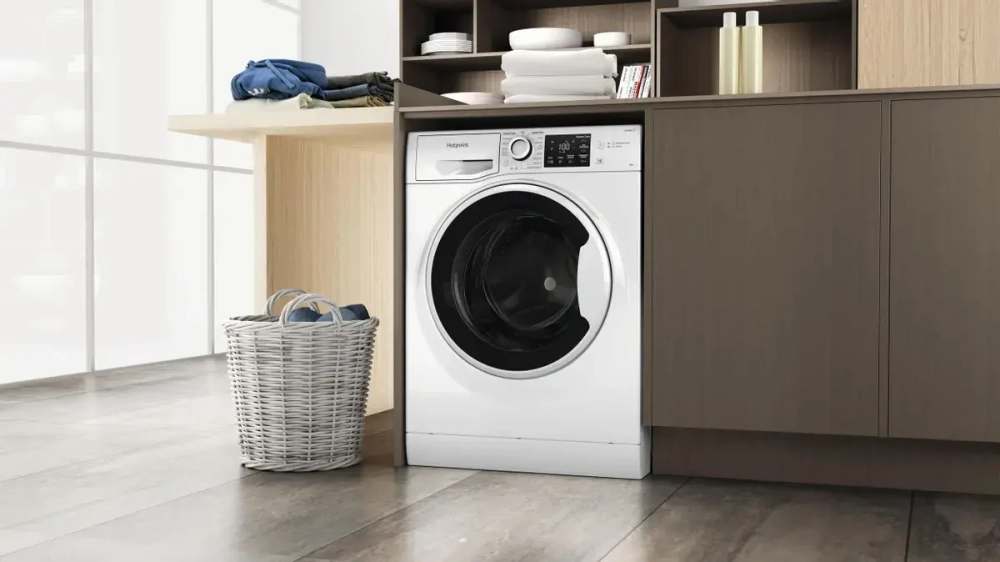 Стиральная машина Hotpoint NSB 6015 W V