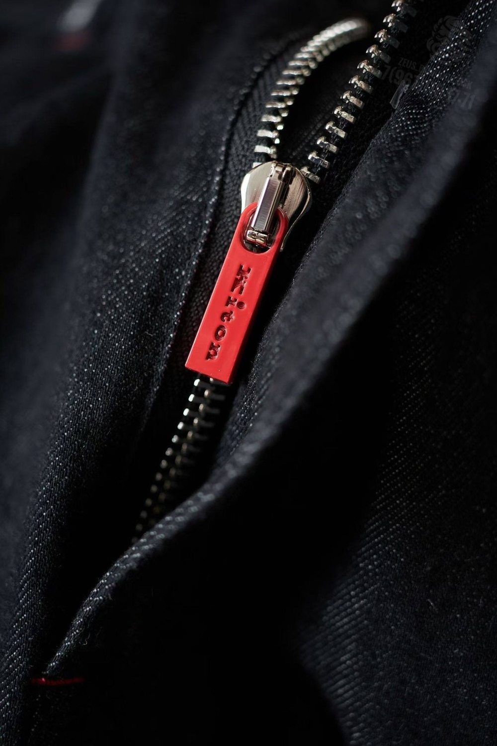 Джинсовые шорты Kiton
